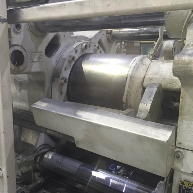 注塑调机技巧：&nbsp;先慢后快射胶法