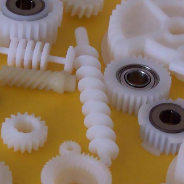 提高塑料的耐磨性，选择什么填充物好呢？